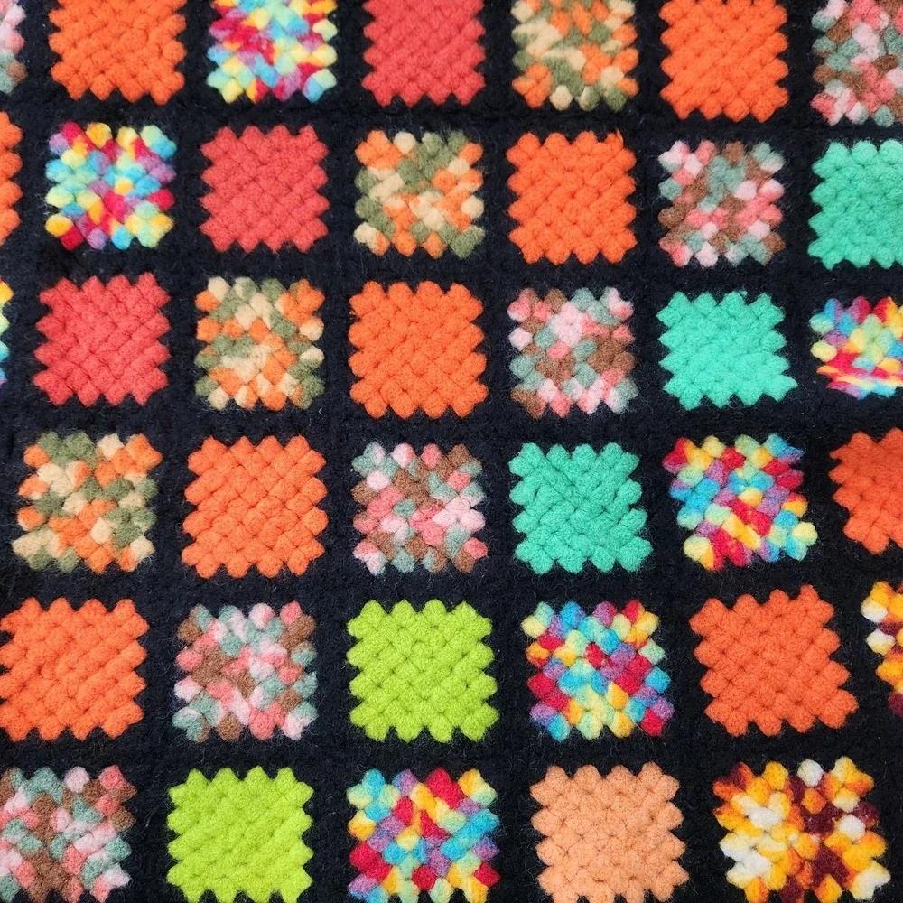 Vintage Handmade WOOL Granny Square Afghan Lap Blanket Crochet Throw‎ Black